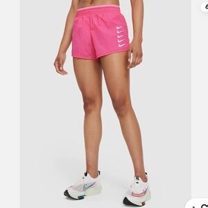 Nike Women’s Swoosh Run Shorts Athletic Short in Pink Glow Size XL